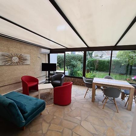 Studio Entierement Equipe Avec Veranda Commune Neuilly-sur-Marne Kültér fotó