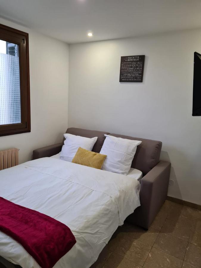 Studio Entierement Equipe Avec Veranda Commune Neuilly-sur-Marne Kültér fotó